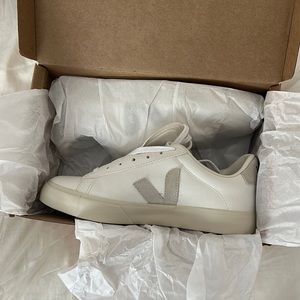 VEJAS - Campo Leather White Natural - New in Box!